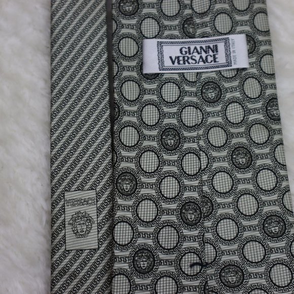 Gianni Versace Tan/Black Patterned Neck Tie - Picture 2 of 9